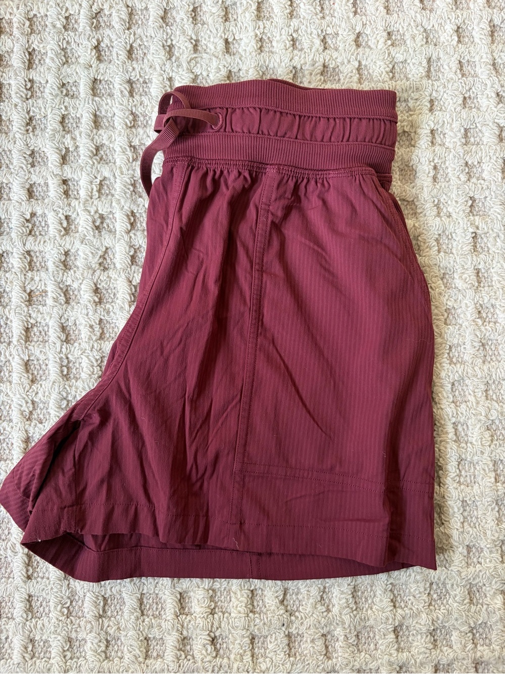 Lululemon Dance Studio High-Rise Short 3.5" Red Merlot 2 - Picture 8 of 10